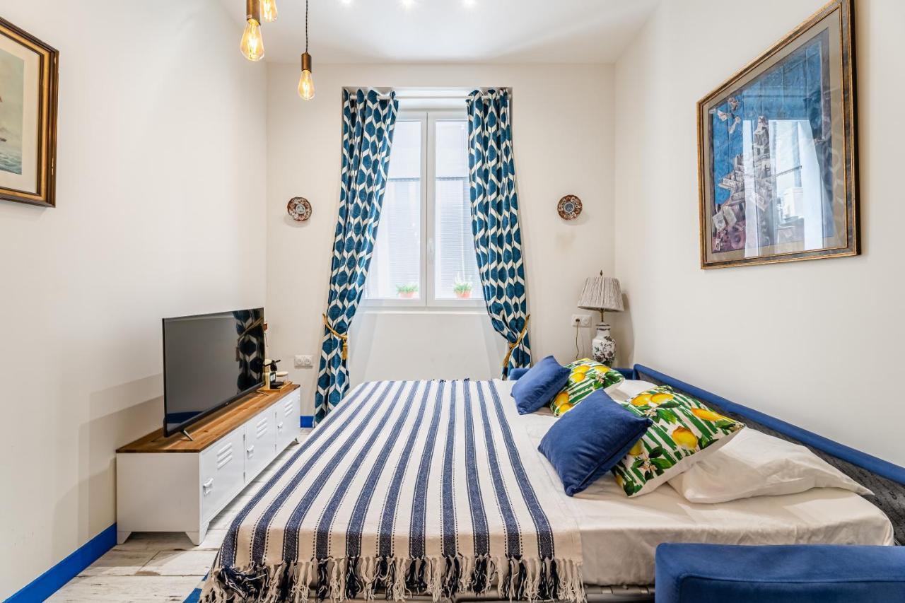 Studio Travel 24M2, 120M Vieux-Port ,Clim , Wifi ,Acces Autonome Avec Code Marseilles Exterior foto